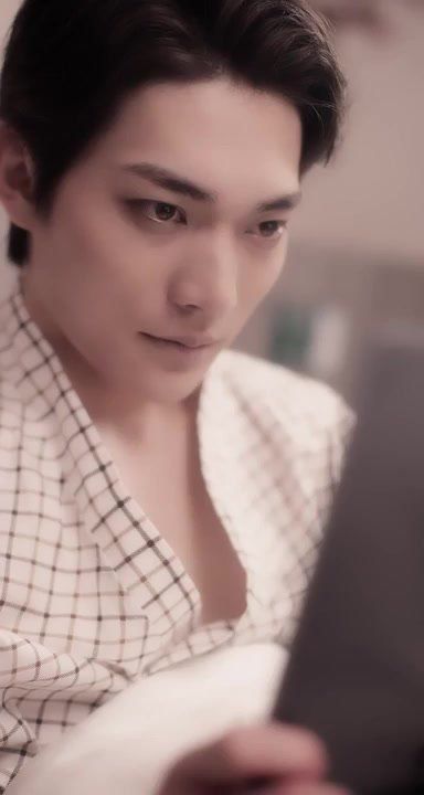 明总,夫人她只是把你当替身