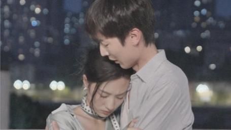 弃婚后,高冷女总裁攀我高枝