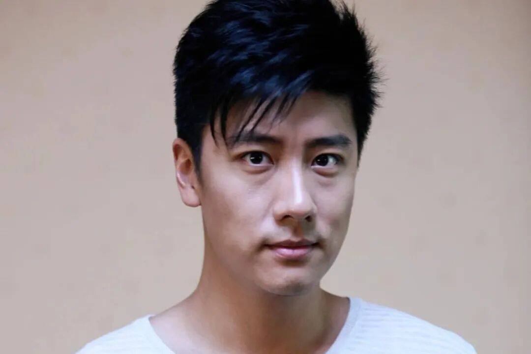 【2026.2.23】《名侦探的假期》没了？陈慧琳的弟弟陈司瀚？刘涛做了全口牙齿重建？相关配图