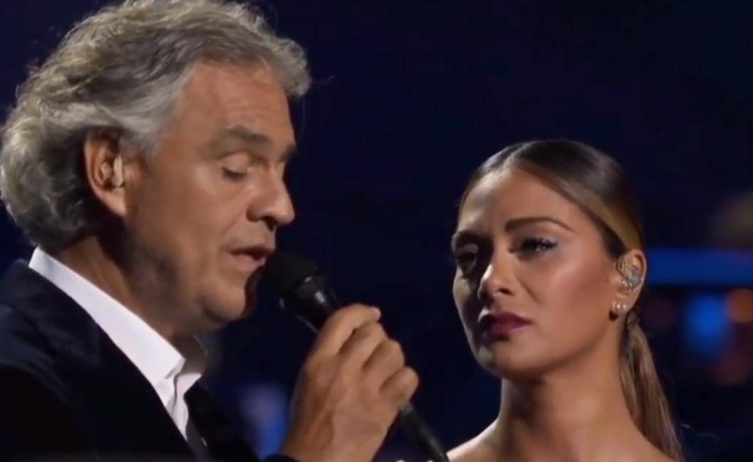 原创
            那英的劲敌出现！美国音综评委上“歌手”，曾爆改席琳迪翁成名曲相关配图