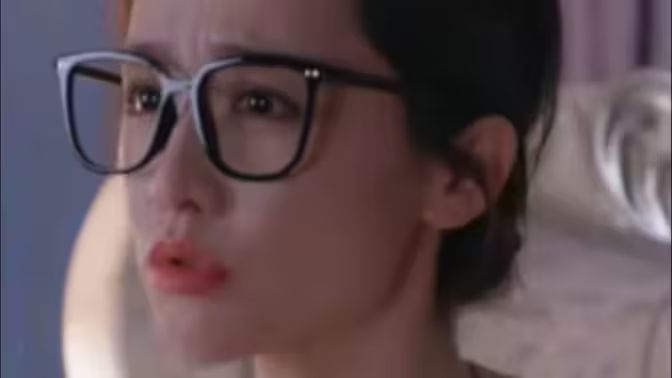 穿成女配,把高冷霸总钓成翘嘴